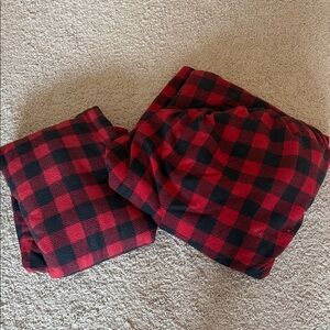 Red and Black Plaid Blanket Set